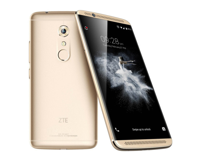 Dise&ntilde;o del ZTE Axon 7 en color dorado