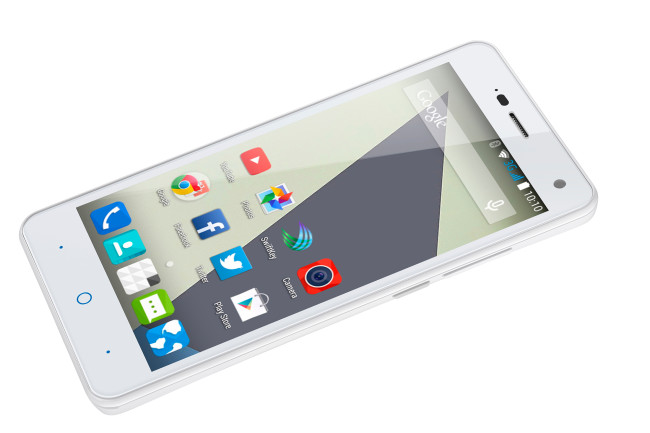ZTE Blade L3 con pantalla encendida