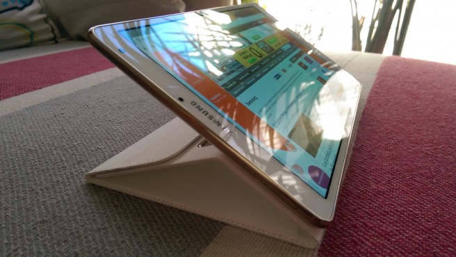Galaxy Tab S 8.4 Book Cover soporte