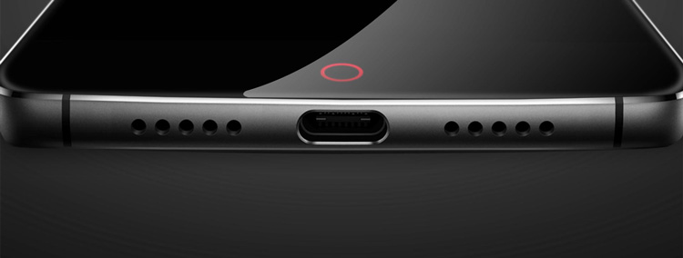 Conector USB-C del UMi MAX