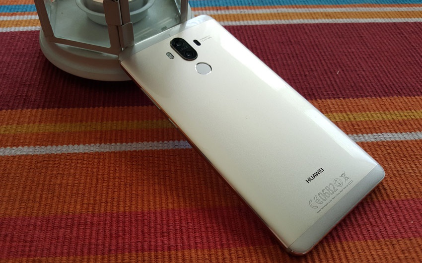 Actualizaci&oacute;n para el Huawei Mate 9 con mejoras para la doble c&aacute;mara