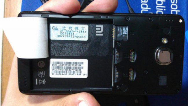 movil zetta con logo xiaomi